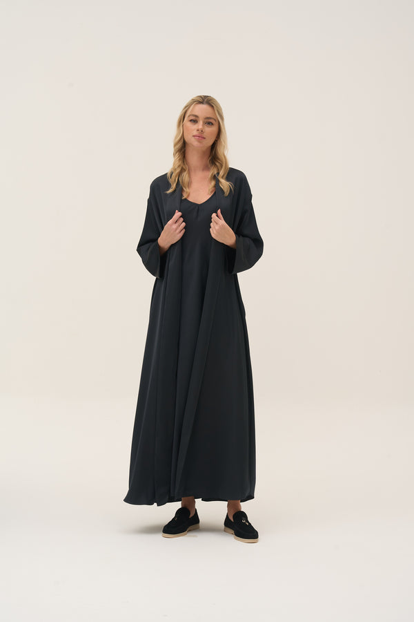 Éternelle Silk Abaya Black