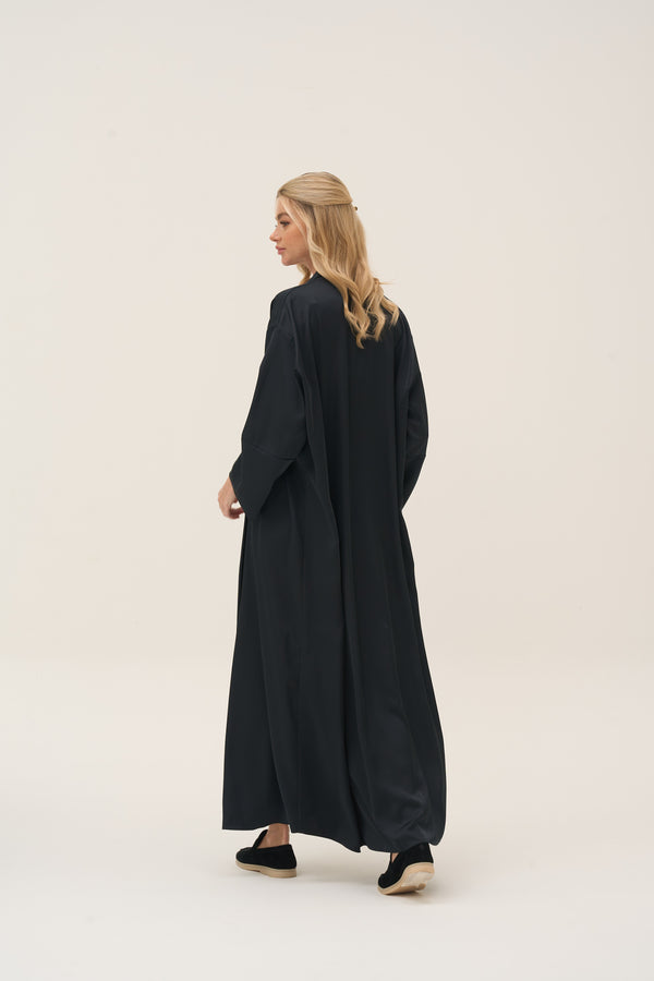 Éternelle Silk Abaya Black